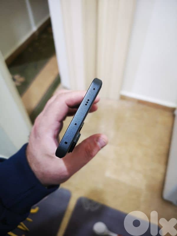 Xiaomi Redmi Note 13 Pro Plus 5G ( 18 Gb Ram and 512Gb Memory) 5