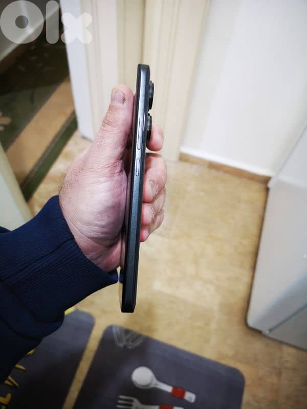 Xiaomi Redmi Note 13 Pro Plus 5G ( 18 Gb Ram and 512Gb Memory) 7