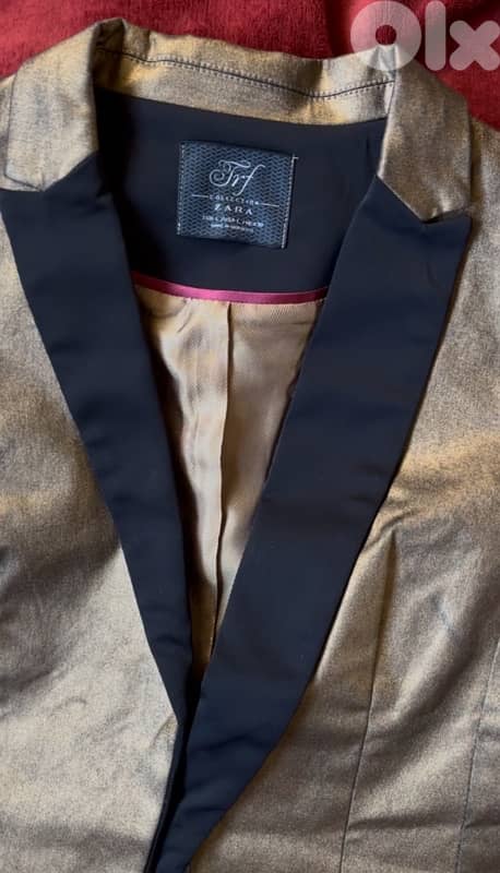 ZARA GOLD BLAZER NEW IN TAG 5