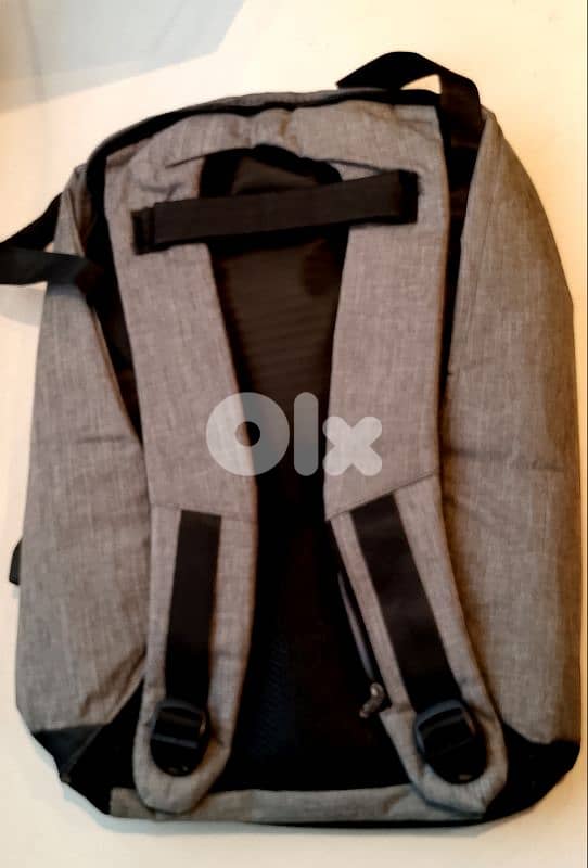 15.6" Laptop Waterproof Backpack With USB Charging Port 4