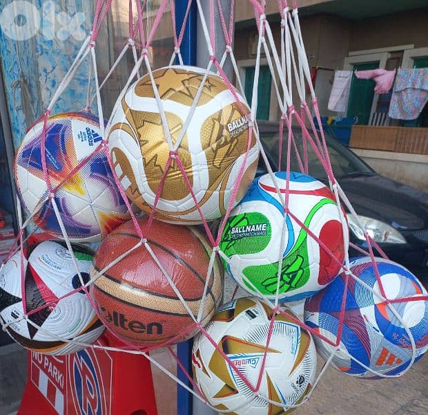 football shoes and football original طابات فوتبول حذاء كرة قدم 4