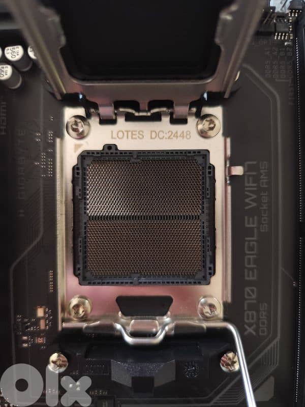 Gigabyte X870 WIFI7 AM5 motherboard +Crucial ddr5 ram 4