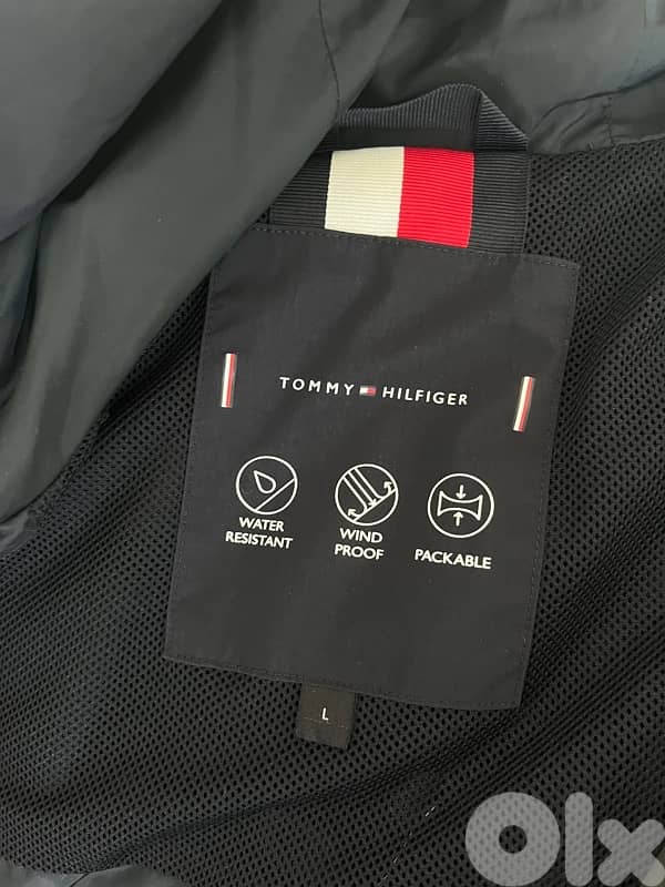 Tommy Hilfiger Hooded Rain Jacket 1