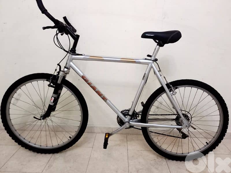 بسكليت Giant usa 3