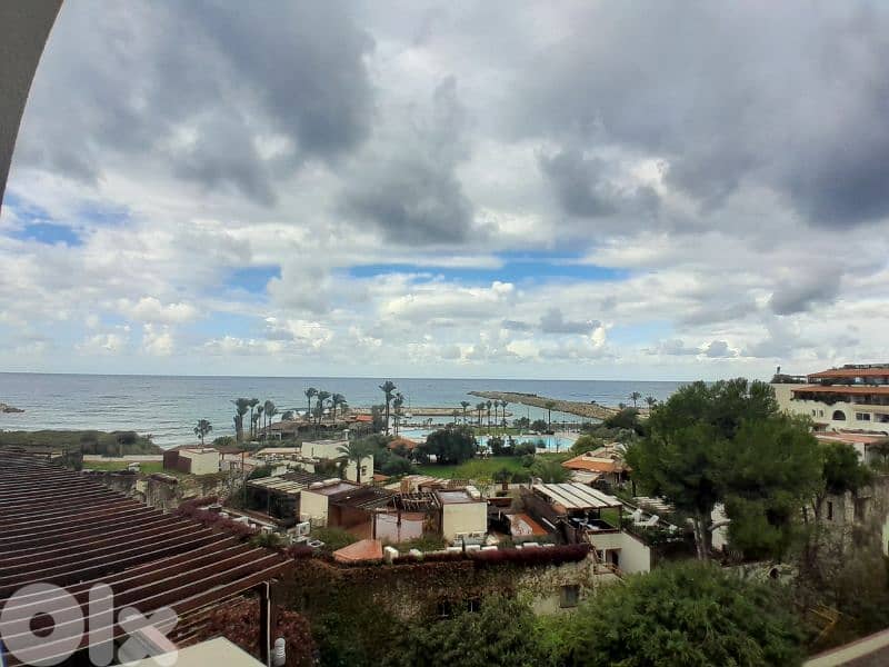 Chalet in Portemilio only wtsp calls plz 9