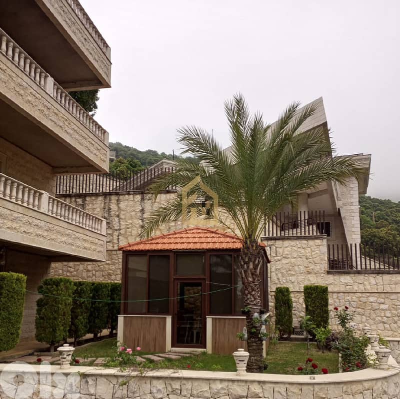 Building for sale in Ghedres GH237 مبنى للبيع في غدرِاس 1