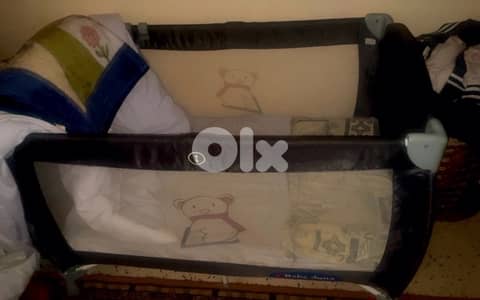 baby park (bébé doux) + Mattress in a very good condition