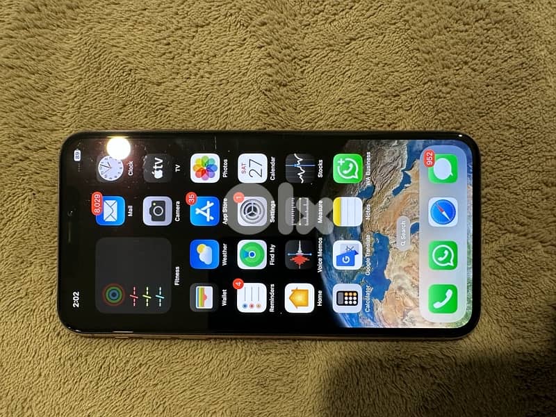 iPhone 11 pro max gold 1