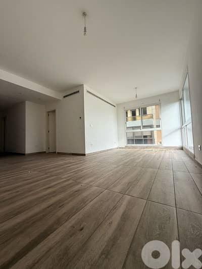 Modern Sunny apartment fo rent in Achrafieh.