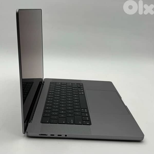MacBook pro 2021 M1 Max 16 inch 5