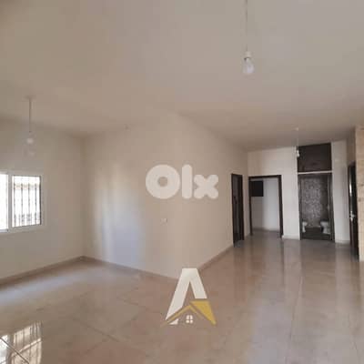 170 sqm Apartment With Terrace in SAFRA