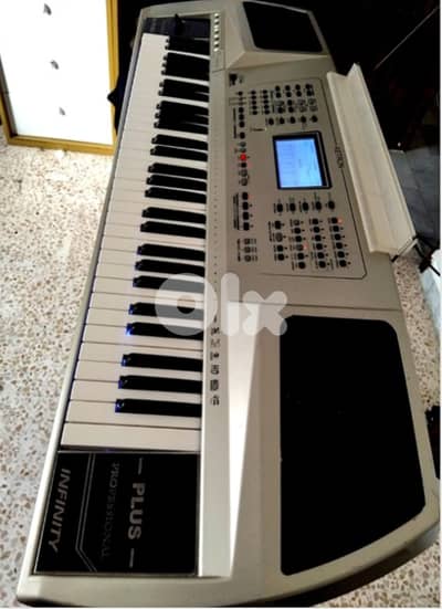 Ketron vega infinity plus like new