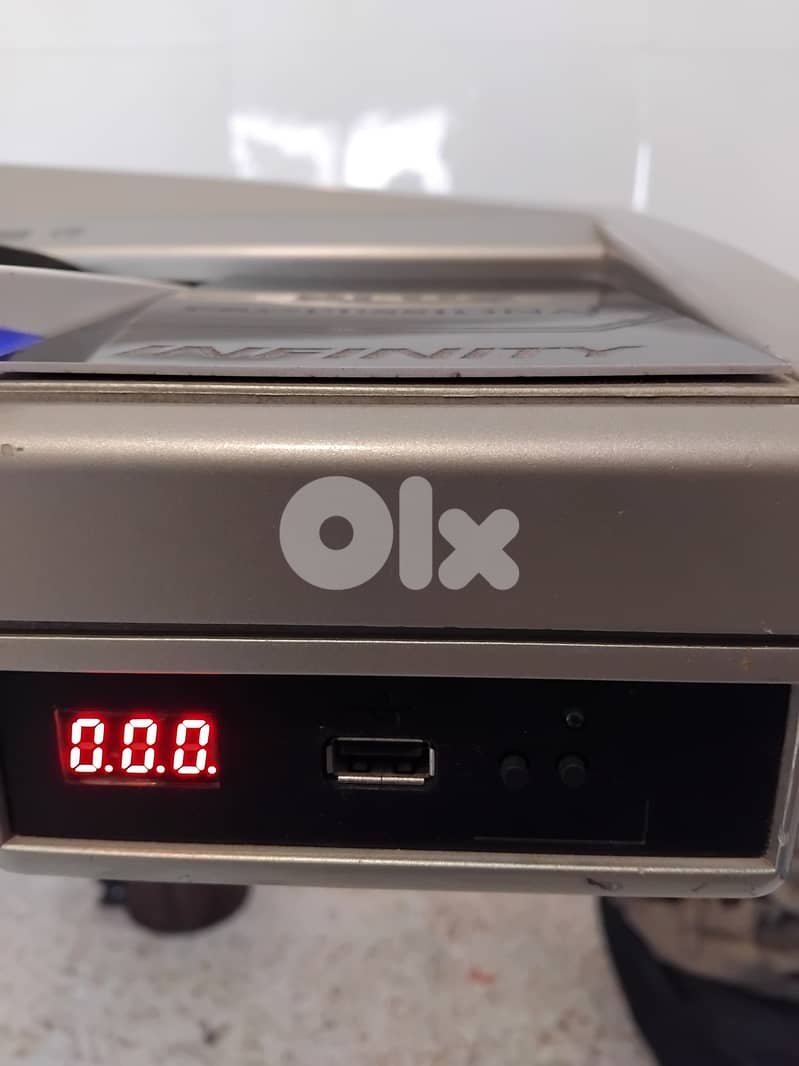 Ketron vega infinity plus like new 4