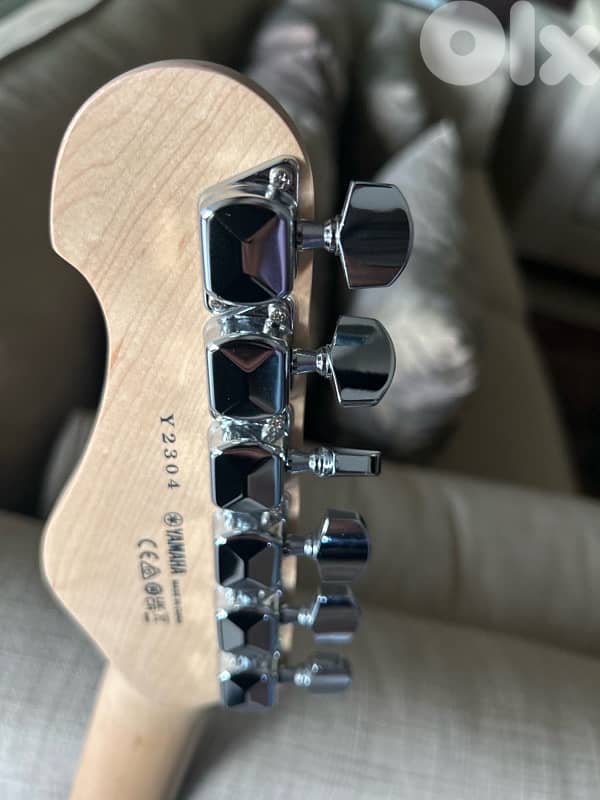 Blue Electric Guitar Yamaha  EG112C (Brand New) 2