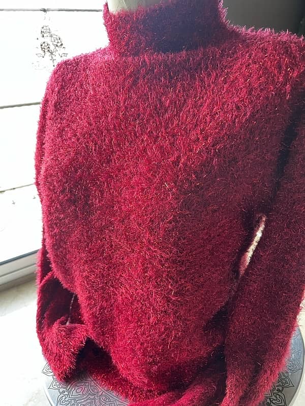 CALVIN KLEIN ORIGINAL NEW SWEATER 7