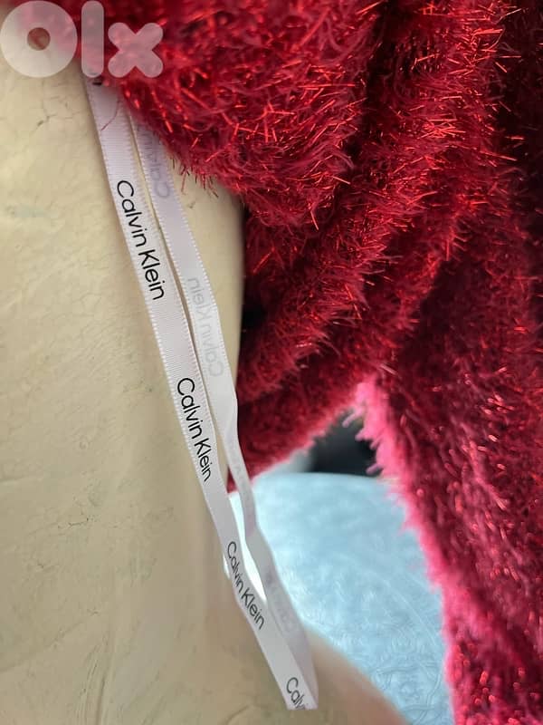 CALVIN KLEIN ORIGINAL NEW SWEATER 9