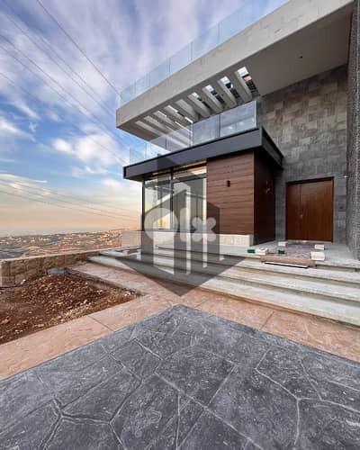 Villa for Sale in Aitat فيلا للبيع في عيتات