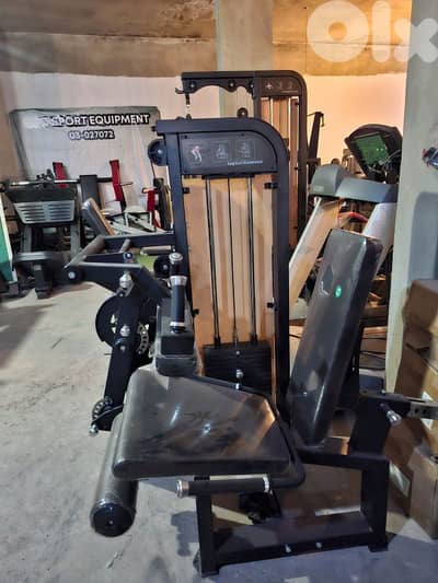 Leg Extention Machine Geo Gym Equipment معدات رياضية متنوعة