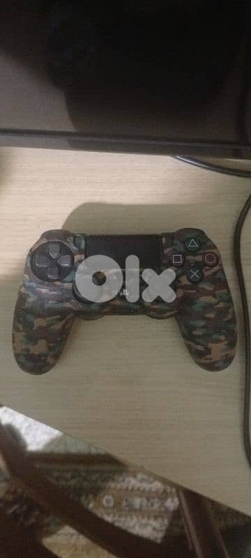 PS4 with accessories 2