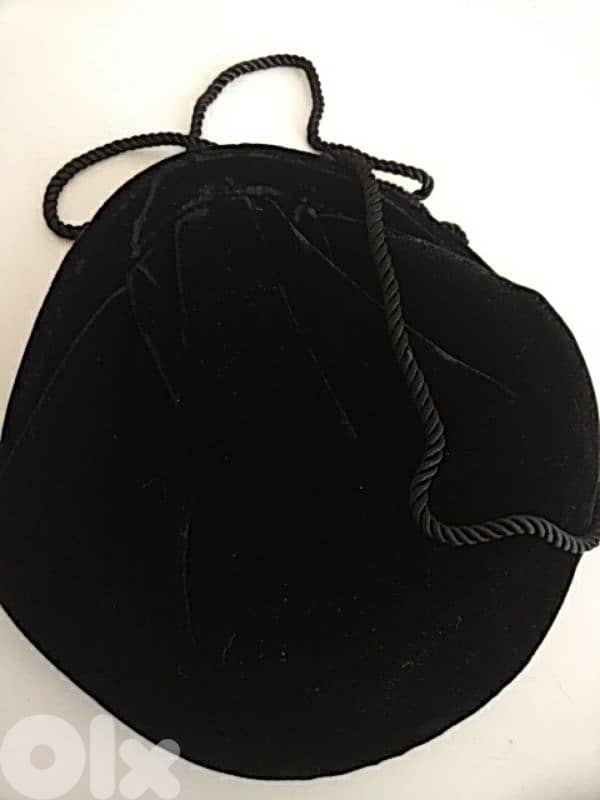 Small velvet handbag - Not Negotiable 3
