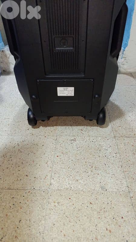 stereo/speaker for sell 3