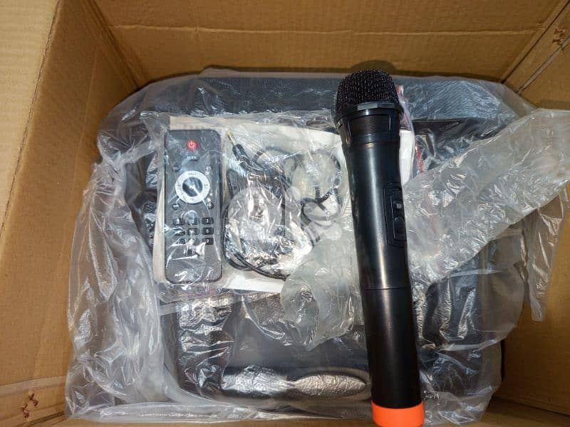 stereo/speaker for sell 7