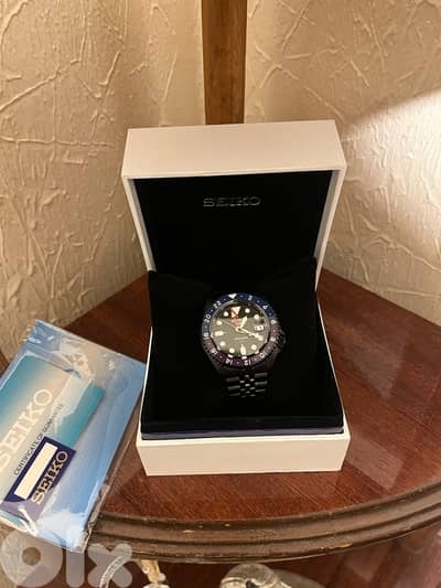 Seiko sport 5 GMT