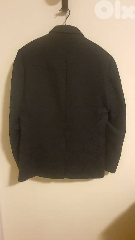 Black floral H&M blazer 3