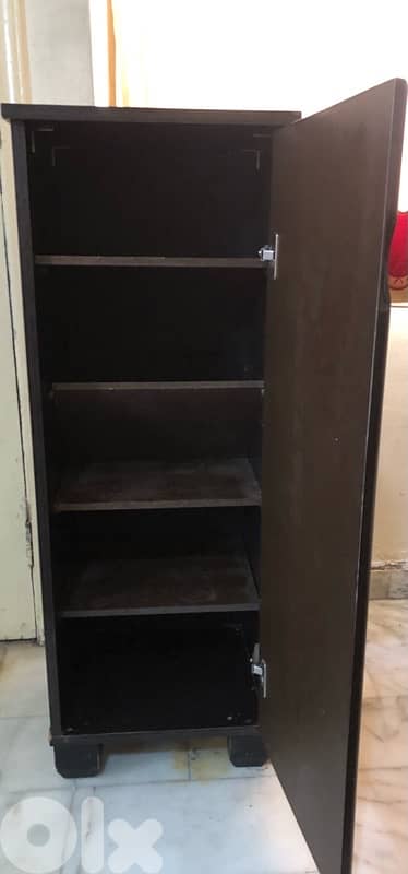 طقم دنسوار مع طاولتين انتيك و خزانة احذية