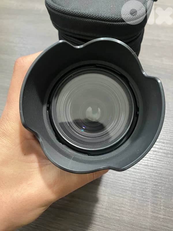 lens canon EF-s 30mm f/1.4 super clean 2