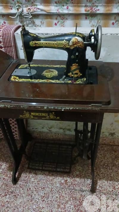 Mercedes-branded sewing machine.  Antique 200$