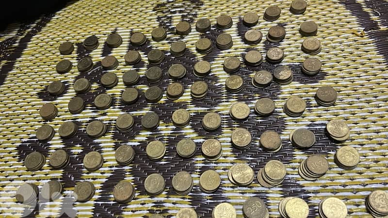 Lebanese coins 500L. L. 113 pcs  Lebanese coins 250 L. L 1,088 pcs 2