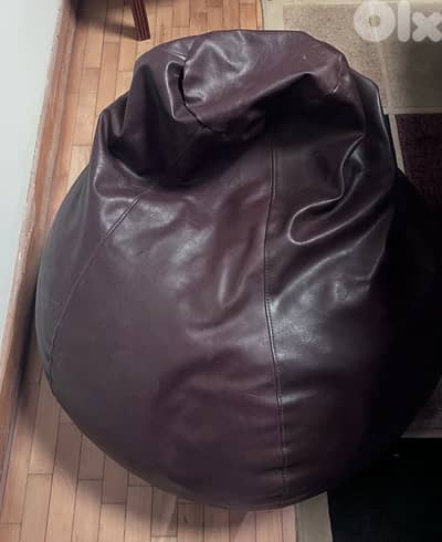 Leather pouf (bean bag)