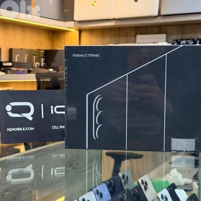 Samsung Z TriFold one piece only