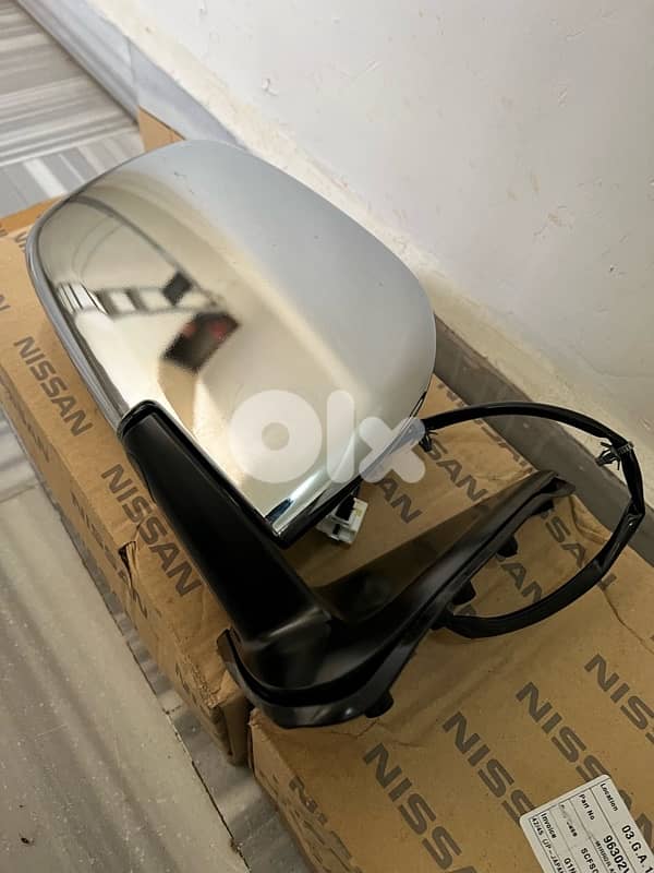 Nissan Patrol Side mirrors 4