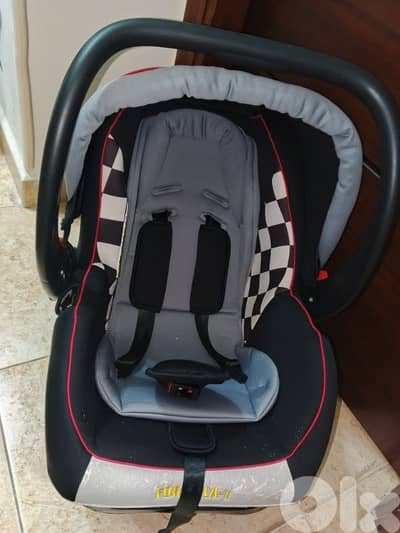 carseats - مقعد للسيارة