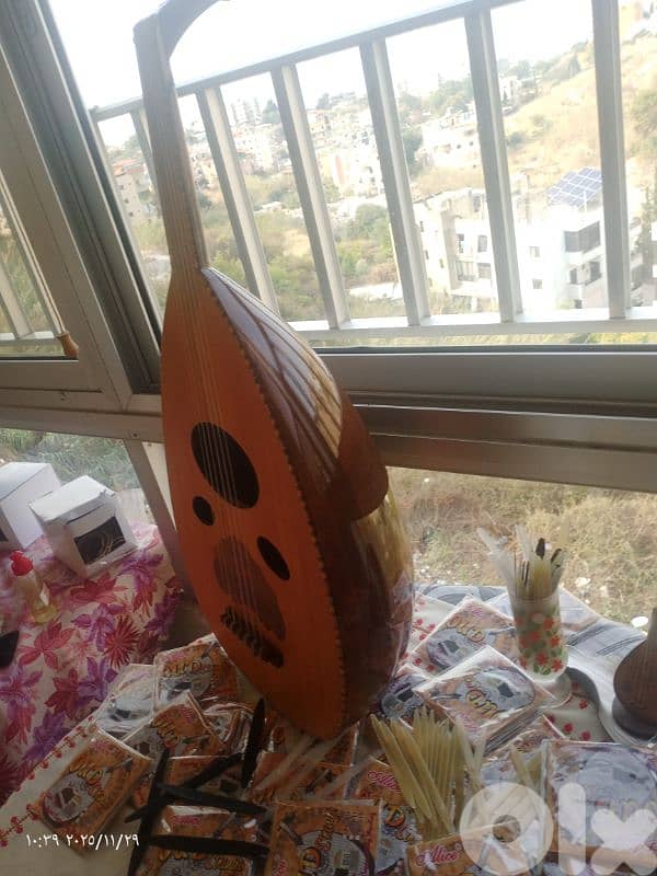 عود  جميل الصوت والشكل والصناعة بأفضل الأسعار المخفضة 11