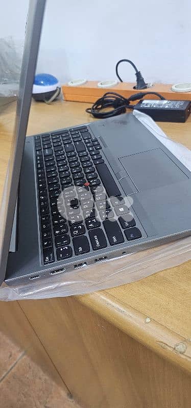 Lenovo i7 8gen /  Screen 15.6 FHD 1