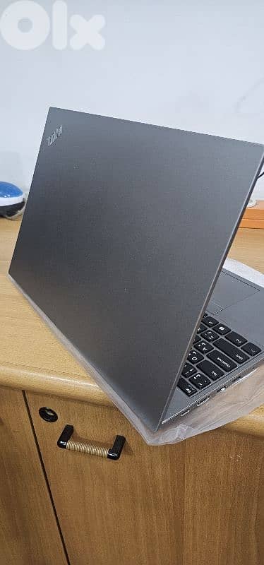 Lenovo i7 8gen /  Screen 15.6 FHD 2