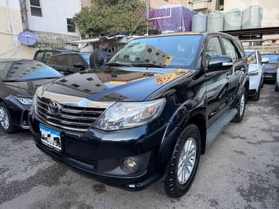 Toyota Fortuner 2012
