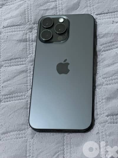 iphone 15 pro max . 256