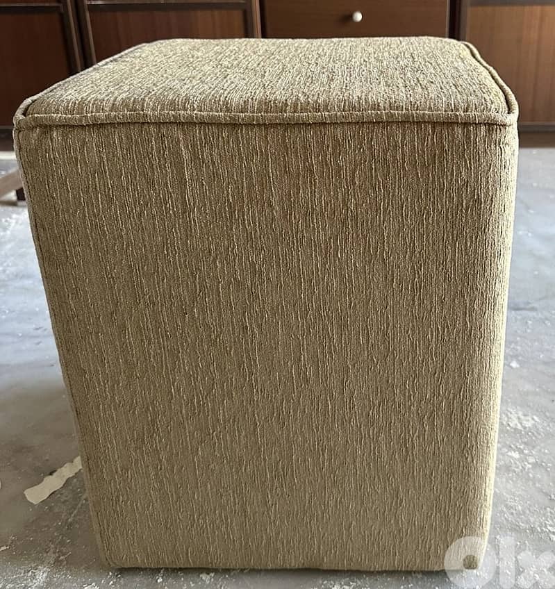 للبيع بداعي سفر  غرفة نوم كاملة 5