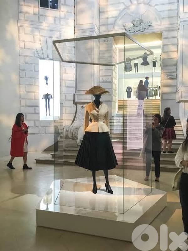 Freelancer Visual Merchandising – Window Displays 2