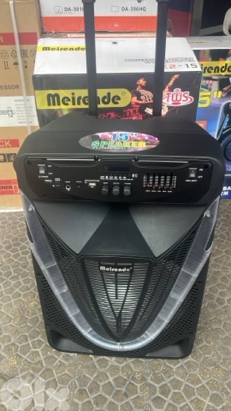 Meirende 15″ Trolley Wireless RGB Karaoke Speaker + 2 Mics 3