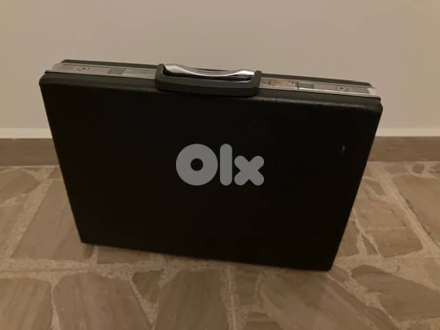 Vintage Black Samsonite Briefcase 1