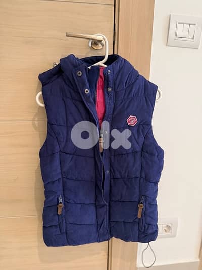 gilet never worn with tag size m/l