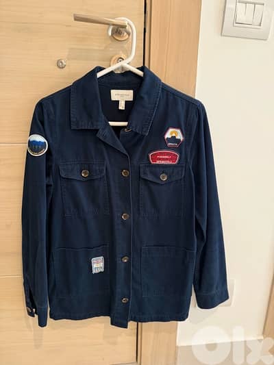 jacket navy color with patches from springfield