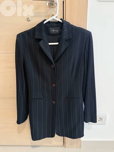 unique piece, from abc dbayeh, yumi mazao paris suit size m