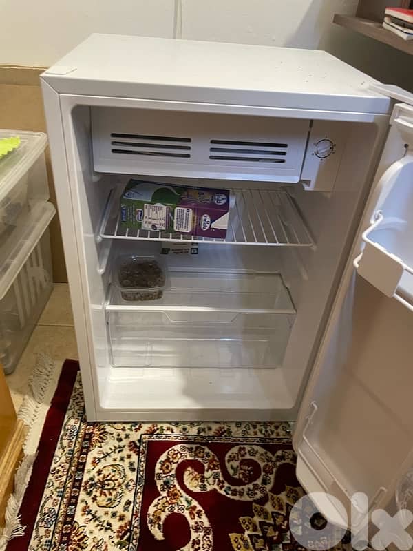 Small refrigerator 1