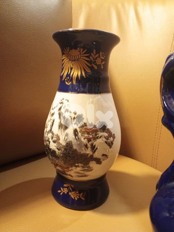 Vintage cobalt blue porcelain vases 2